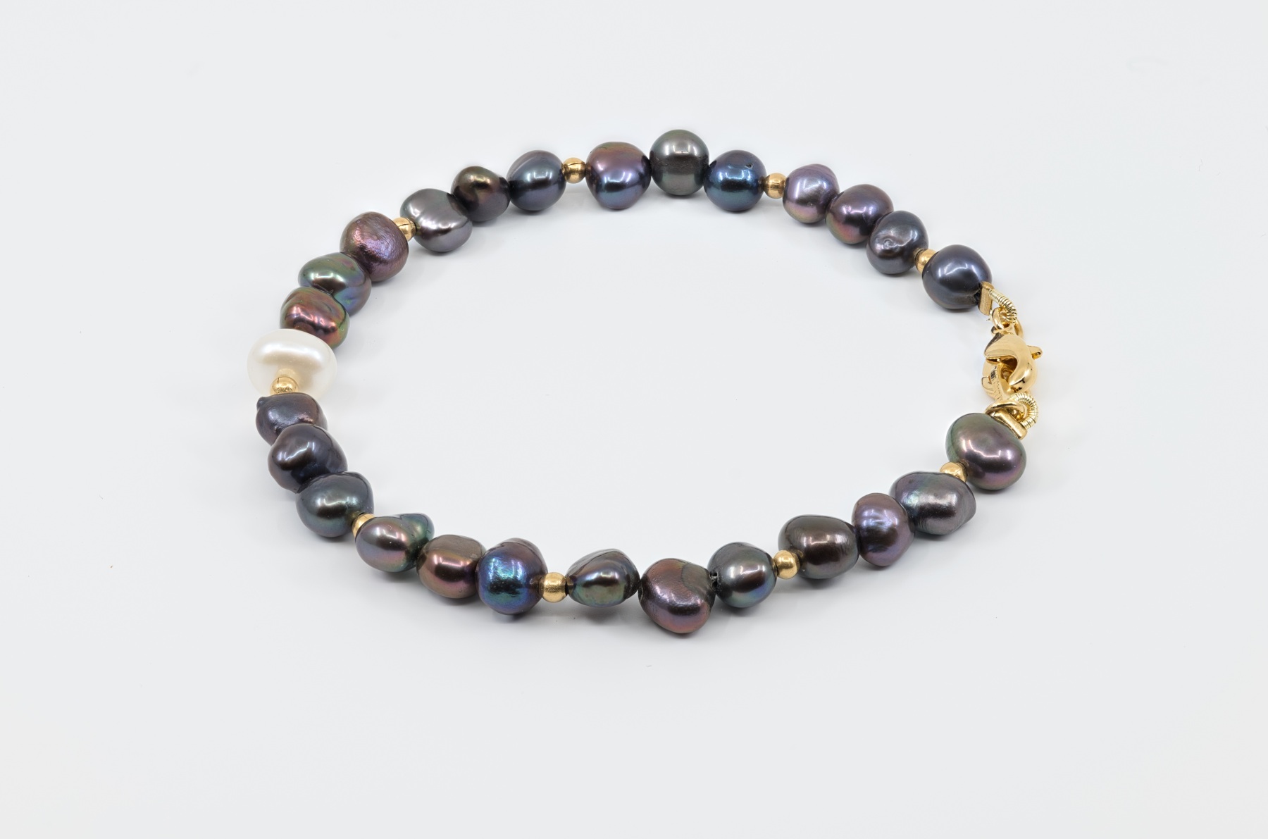 BRACELET-1